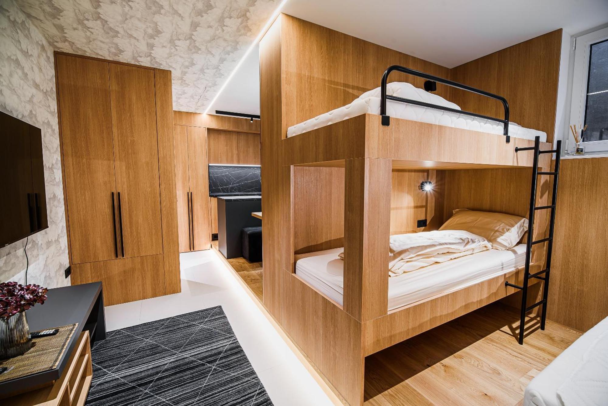 Apartments Slavec With Free Onsite Parking Kranjska Gora Bagian luar foto